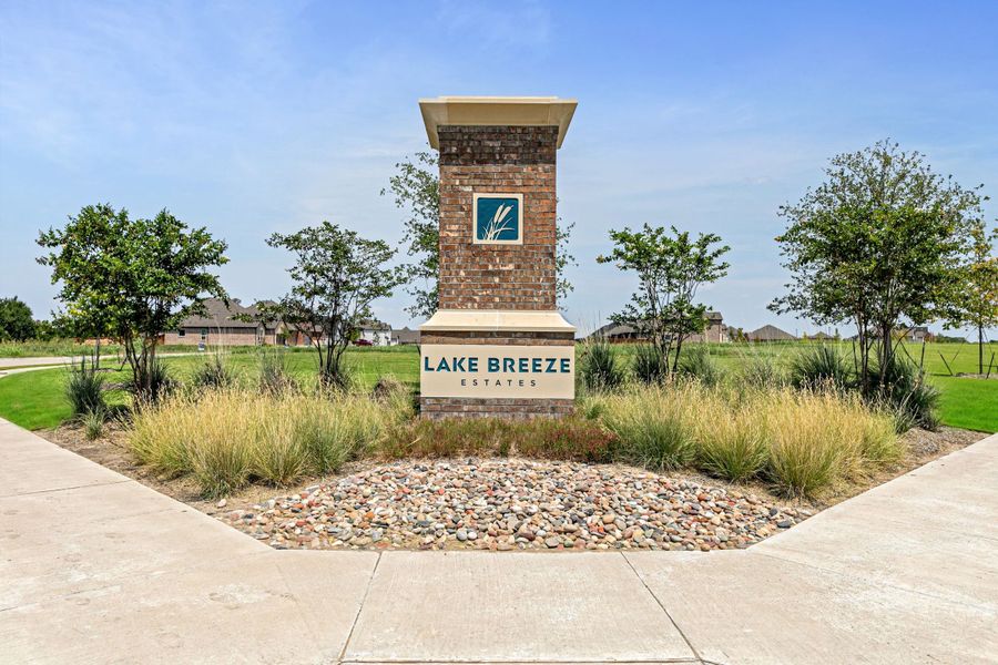 Lake Breeze,75166 Lake Breeze,75166