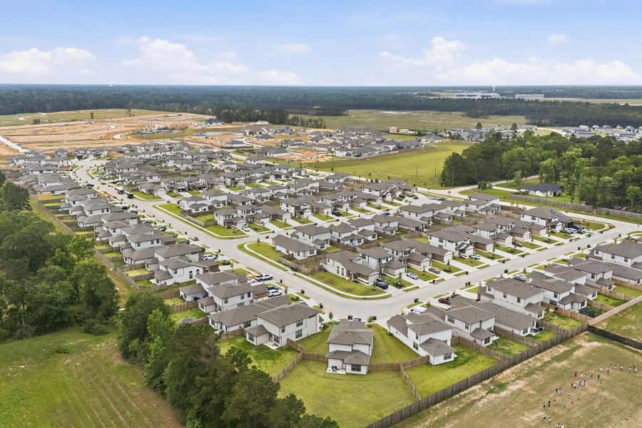 Aerial view of the Cielo community in Conroe, TX, showing layout and nearby surroundings (Image 9). Aerial view of the Cielo community in Conroe, TX, showing layout and nearby surroundings (Image 9).