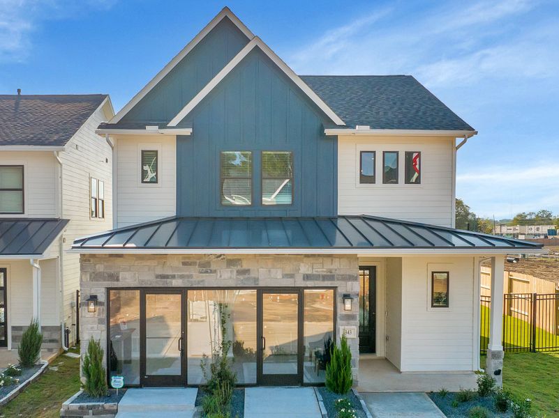 Front exterior of a home in the Summer Place  35' community, located in Montgomery, TX (Image 2).