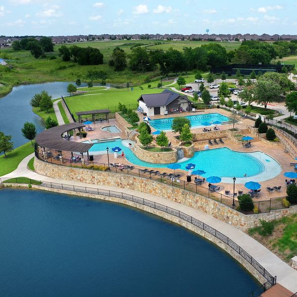 Community amenity available to residents of Mustang Lakes in McKinney (Image 9).