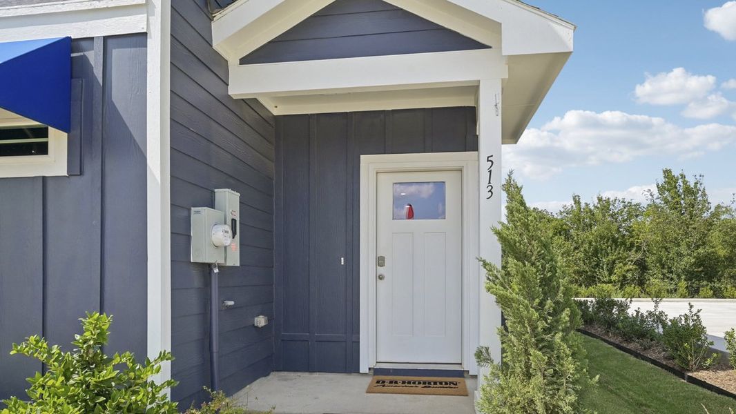 Exterior details of a home in Stonewood, Sulphur Springs (Image 4).