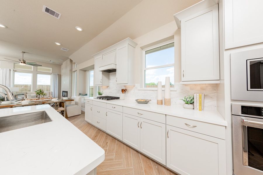 Furnished interior in a model home at Meridiana in Arcola (Image 6). Furnished interior in a model home at Meridiana in Arcola (Image 6).