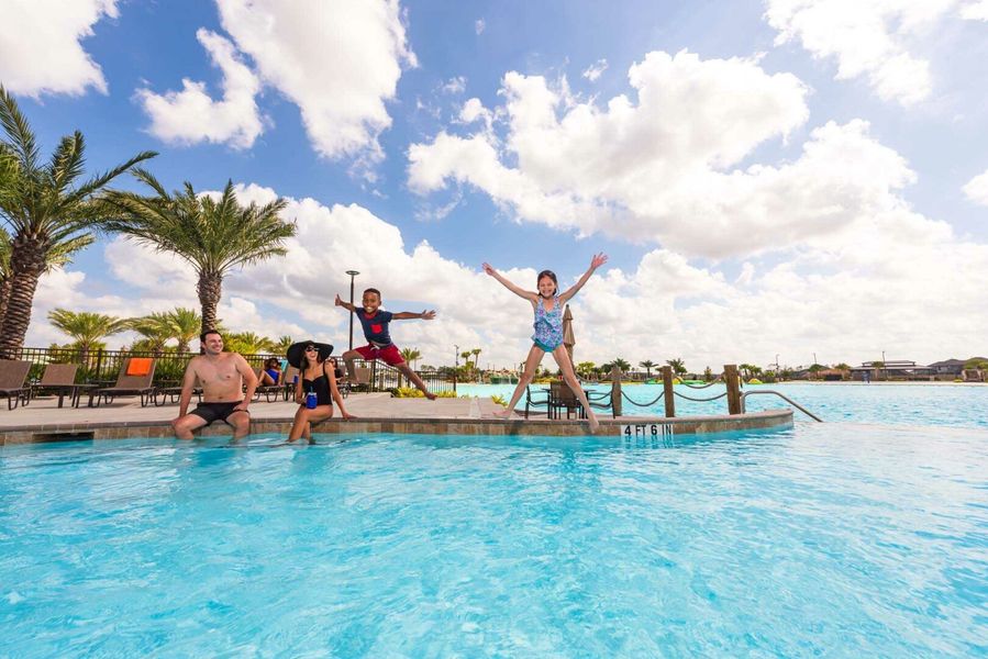 Image 14 of the Balmoral community in Humble, TX.