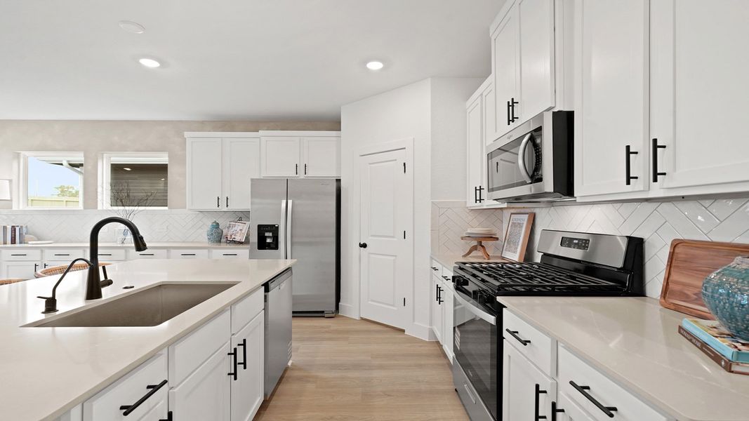 Furnished interior in a model home at Chapel Lakes in Montgomery (Image 27).