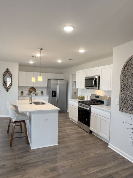 Furnished interior in a model home at Victorywoods Village in Columbia (Image 10).