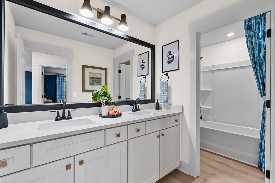 Savannah | Bathroom Savannah | Bathroom