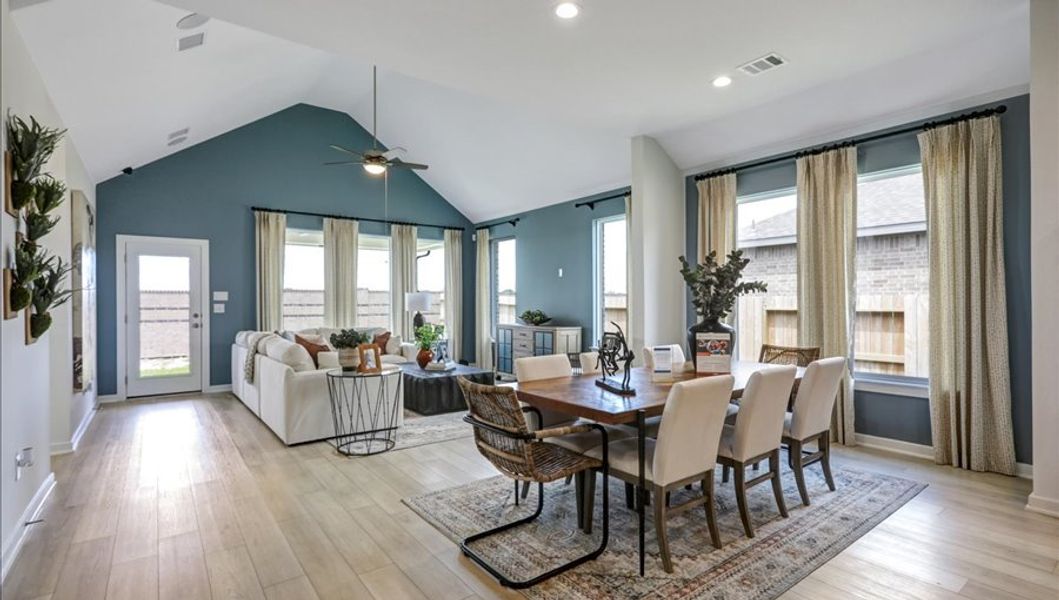 Furnished interior in a model home at Emberly  45' in Beasley (Image 22).