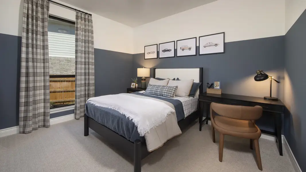 Furnished interior in a model home at Woodside 47' in Georgetown (Image 11).