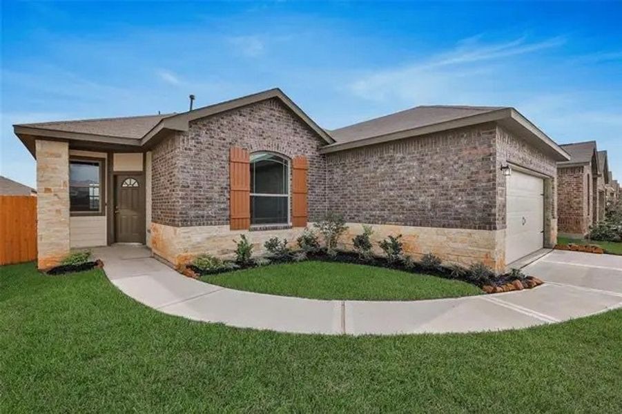 Front exterior of a home in the Clear View Estates community, located in Willis, TX (Image 7).