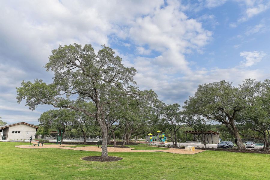 Natural surroundings and green spaces near Parkside On The River in Georgetown, TX (Image 17).