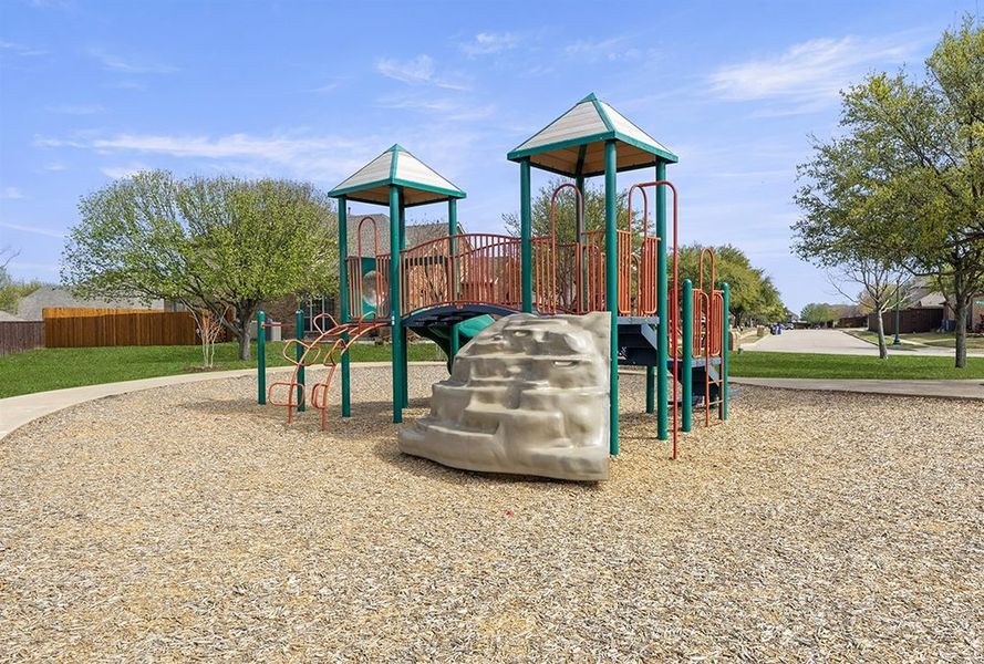 Image 38 of the The Villages of Fox Hollow community in Forney, TX.