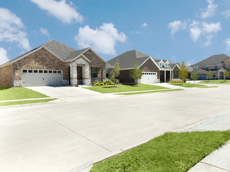 Some 3-car garages in the 50' product.