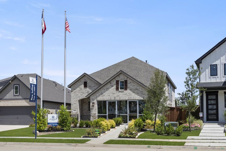 Front exterior of a home in the Creekside community, located in Royse City, TX (Image 5).