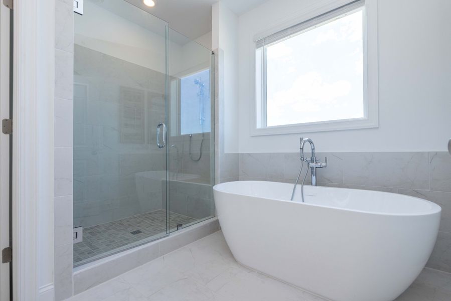 Benton I - Model Home - Bathroom