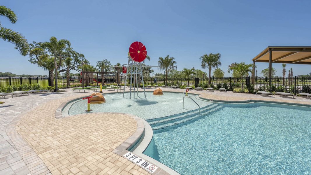 Community amenity available to residents of Oakfield Lakes in Parrish (Image 17).