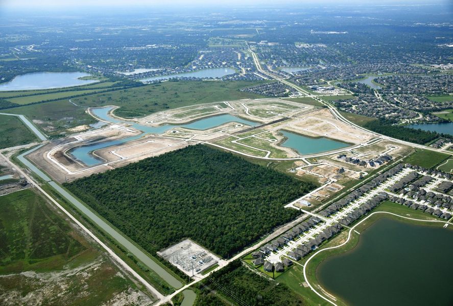 Aerial view of the Legacy community in League City, TX, showing layout and nearby surroundings (Image 13).