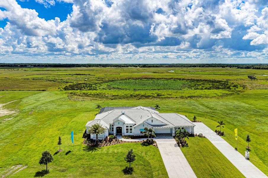 Community amenity available to residents of Hampton Lakes in Sarasota (Image 2).