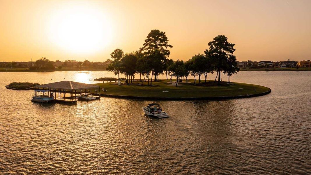 Image 19 of the Towne Lake: Rear Entry Townhomes community in Cypress, TX.