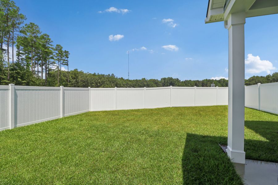 Southwind II - Backyard