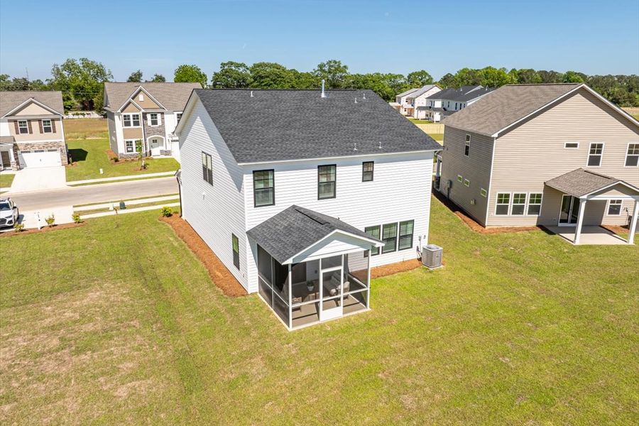 Benton II - Back Exterior