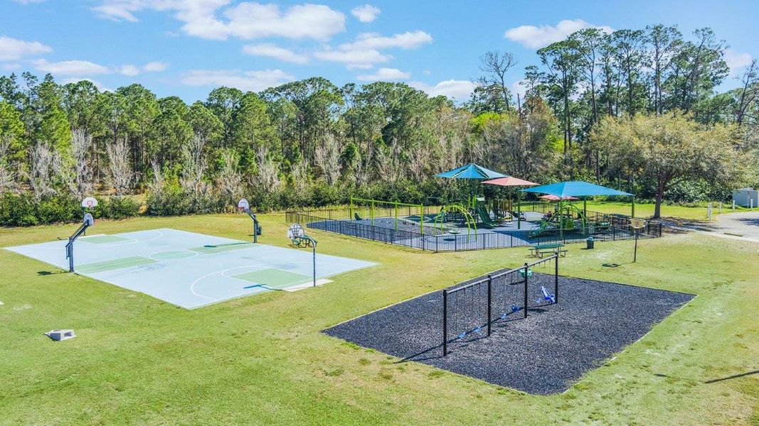 Community amenity available to residents of Sun N Lake in Sebring (Image 13).