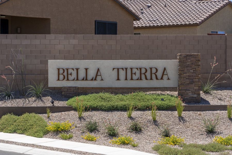 Entrance to the Bella Tierra Horizon community in Tucson, AZ, featuring signage and landscaping (Image 2).