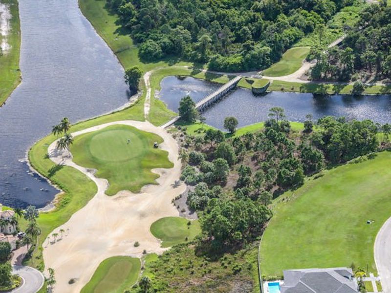 Natural surroundings and green spaces near Tesoro Club in Port St. Lucie, FL (Image 49).