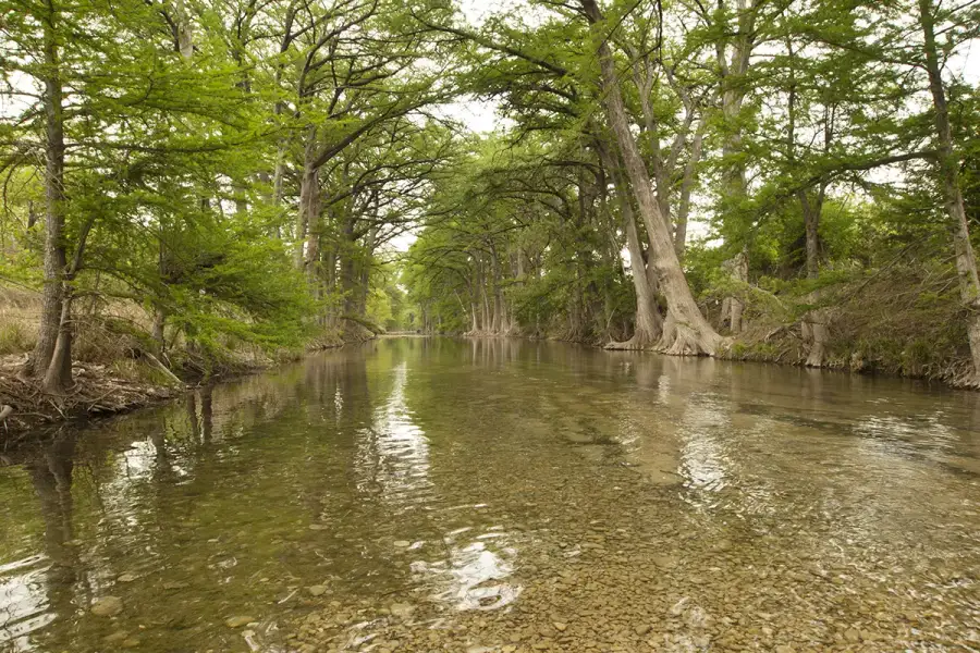Only 20 miles to the Medina River Natural Area