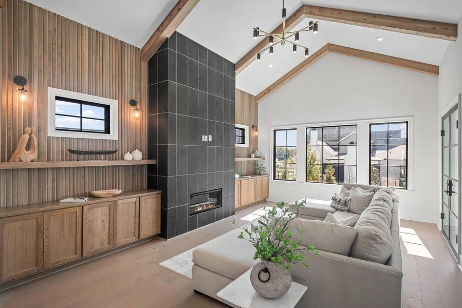 The Marabelle E Family Room