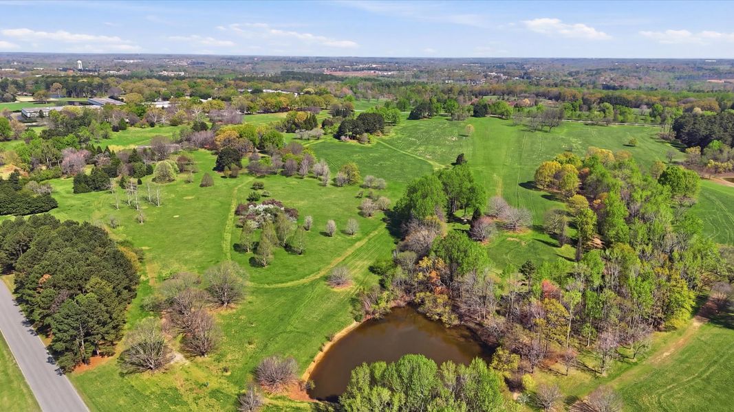 Natural surroundings and green spaces near El Dorado in Spartanburg, SC (Image 25).