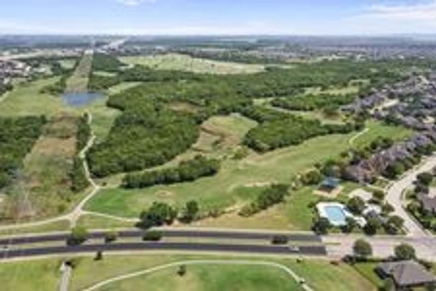Image 25 of the Forest Brook community in Mansfield, TX.