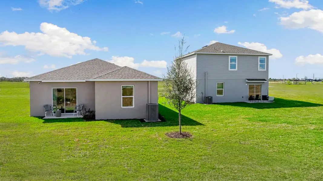 Exterior details of a home in Cove at Coasterra, Palmetto (Image 3).