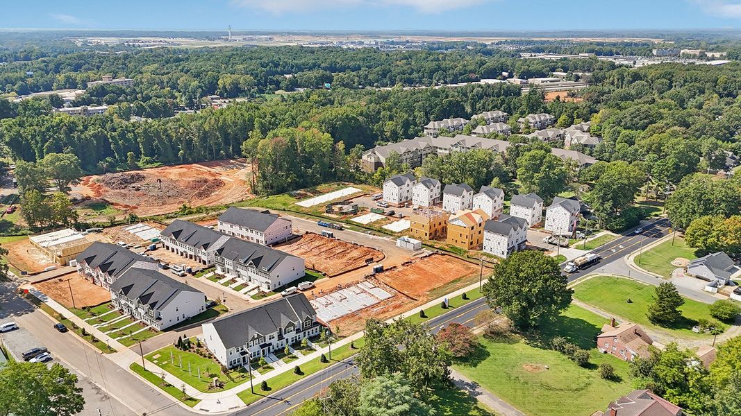 Easy access to Charlotte-Douglas International Airport!