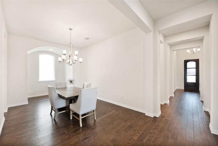 Image 47 of the University Place community in Dallas, TX.