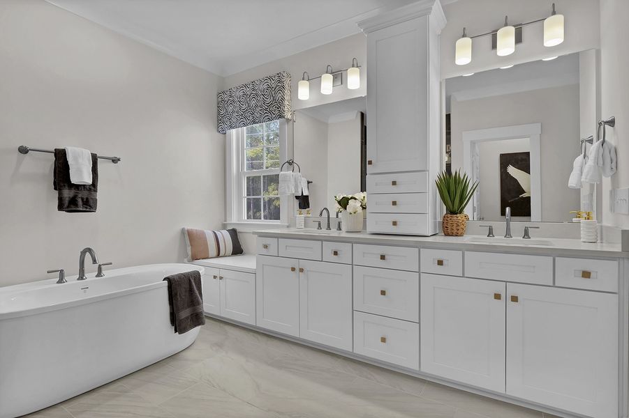 Warwick II | Primary Bathroom