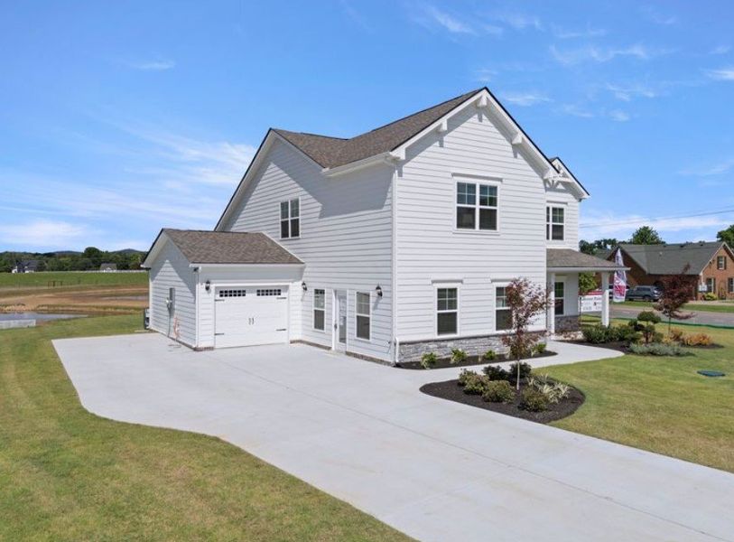 Front exterior of a home in the Brewer Point community, located in Murfreesboro, TN (Image 2). Front exterior of a home in the Brewer Point community, located in Murfreesboro, TN (Image 2).