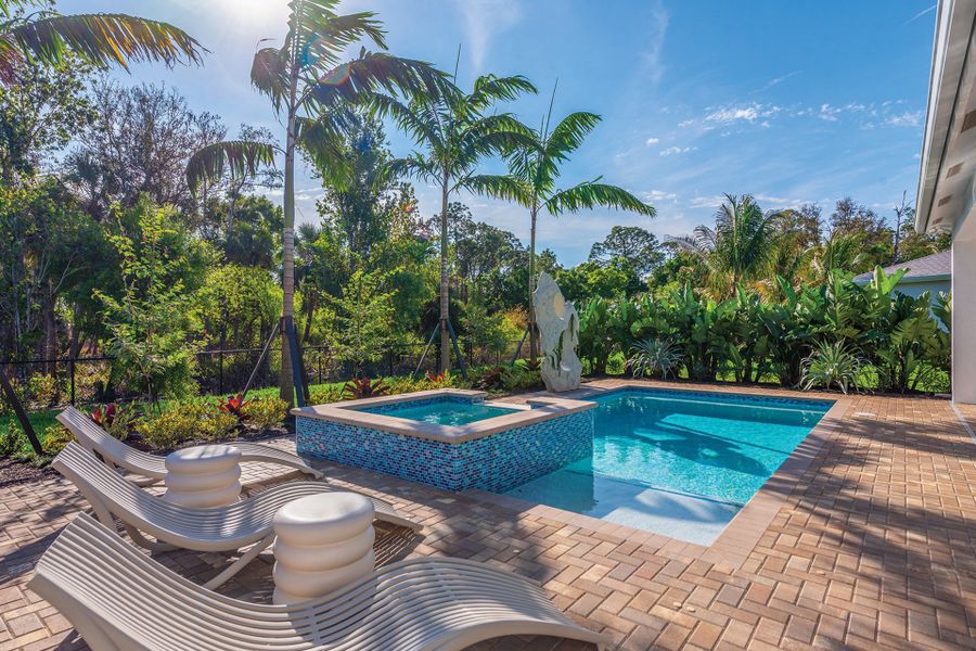 Exterior details of a home in Valencia Harbor (55+), Fort Myers (Image 4).