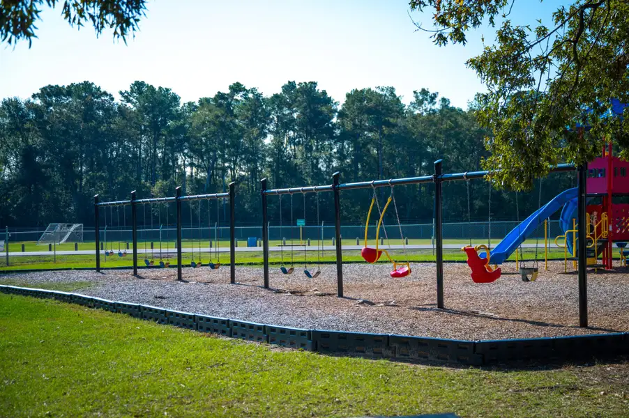 Community amenity available to residents of The Canopies in Splendora (Image 2).