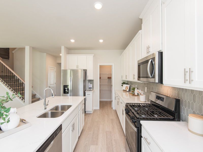 Welcome to the Dakota floorplan modeled at Preserve at Mountain Creek.