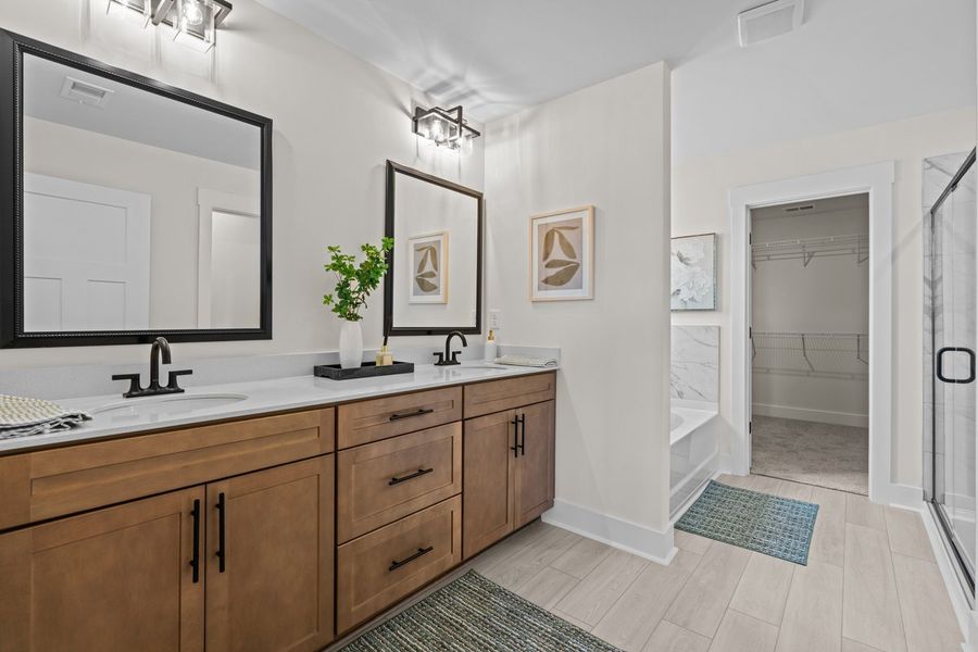 Porter II Primary Bathroom