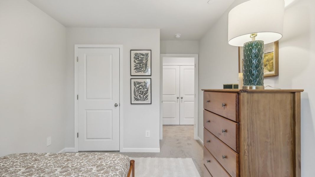 Furnished interior in a model home at Saddle Trace Townhomes in Lewisburg (Image 31). Furnished interior in a model home at Saddle Trace Townhomes in Lewisburg (Image 31).
