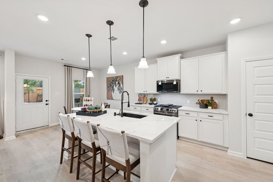 The Princeton II- Kitchen and Breakfast Area