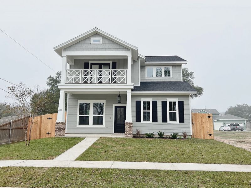 Front exterior of a home in the Diamond Hill Collection community, located in Victoria, TX (Image 6).