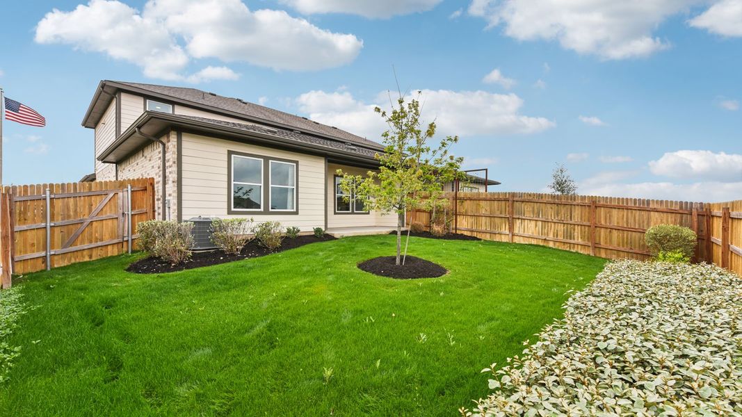 Exterior details of a home in Palomino, Manor (Image 4).