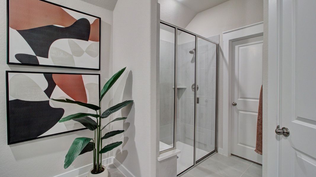 Furnished interior in a model home at Cloud Country in New Braunfels (Image 27).