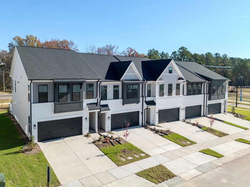 Front exterior of a home in the Watermill community, located in Elgin, SC (Image 11).