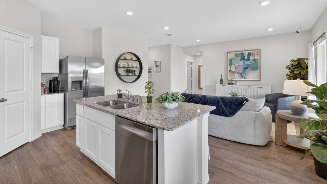Furnished interior in a model home at Forestbrook Estates in Paris (Image 21).