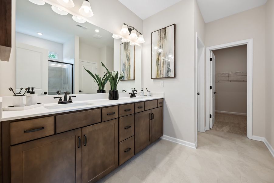 The McGinnis - Primary Suite Bathroom