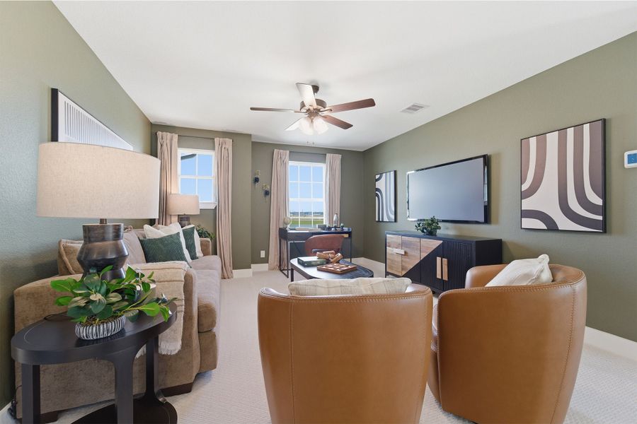 Furnished interior in a model home at Ashland in Angleton (Image 77).