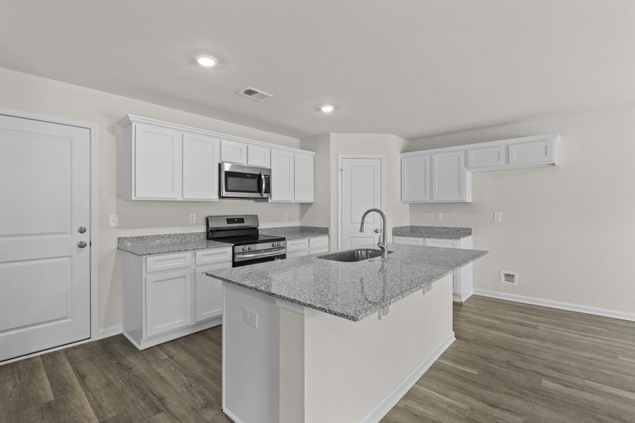 Furnished interior in a model home at Willow Lake in Blythewood (Image 22).